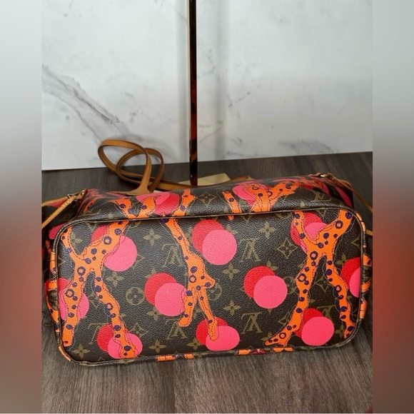 Louis Vuitton Ramages Neverfull MM - Picture 10 of 16